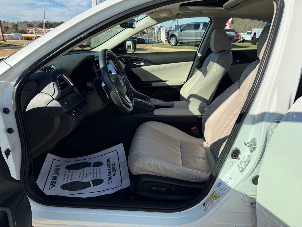 2022 Honda Insight Touring