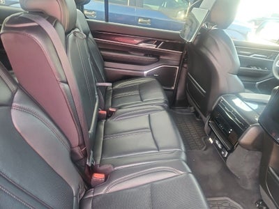 2023 Jeep Wagoneer Base
