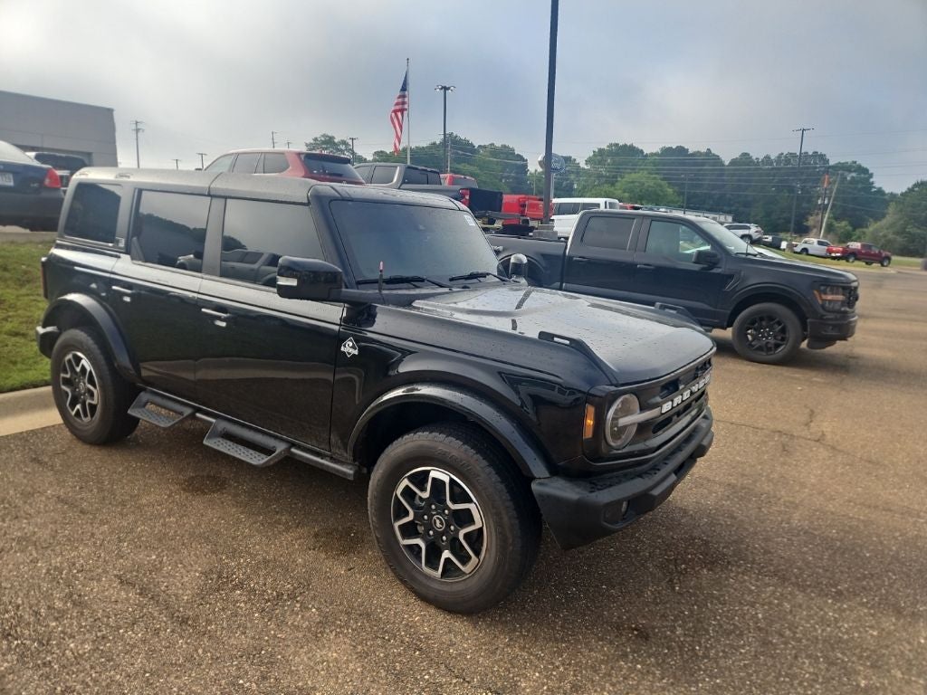 2023 Ford Bronco Outer Banks