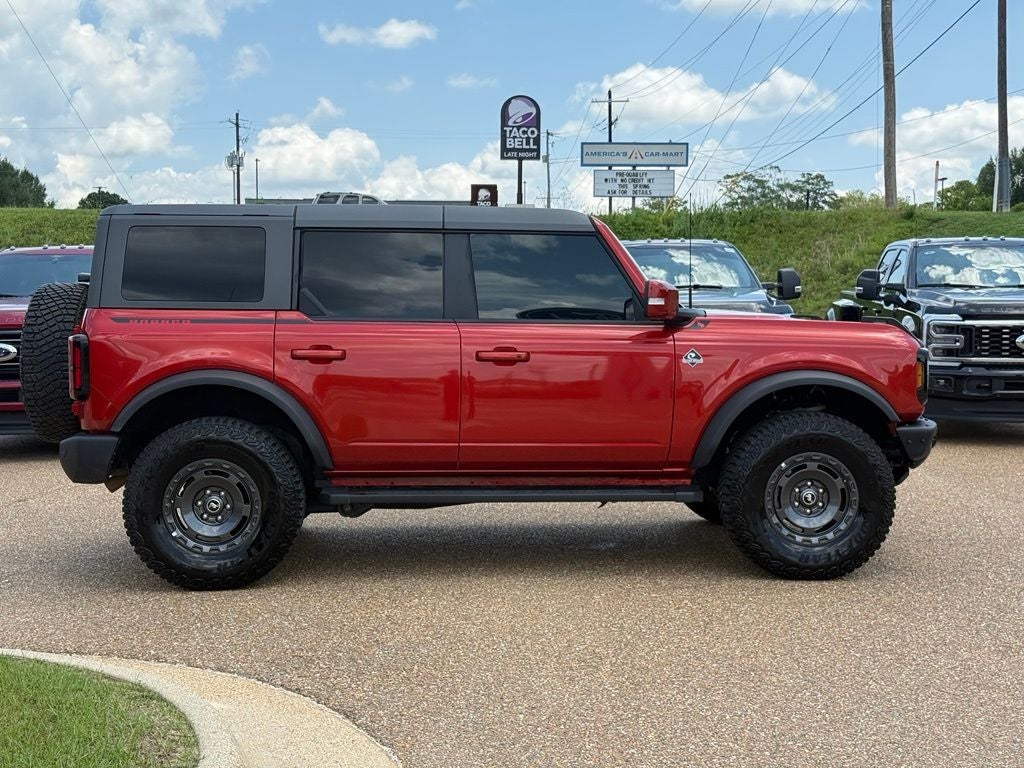 2024 Ford Bronco Outer Banks