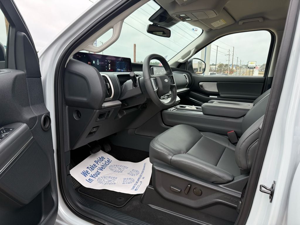 2026 Ford Expedition Active