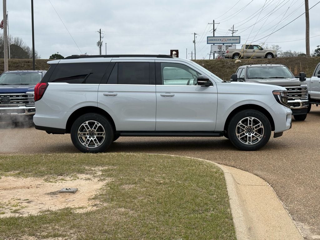 2026 Ford Expedition Active