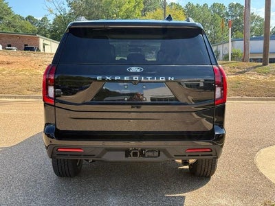 2027 Ford Expedition Active