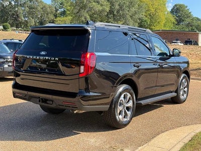 2027 Ford Expedition Active