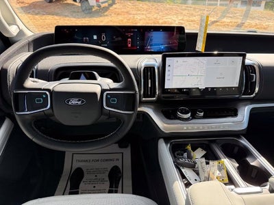 2027 Ford Expedition Platinum