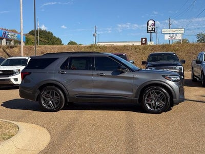 2027 Ford Explorer ST-Line