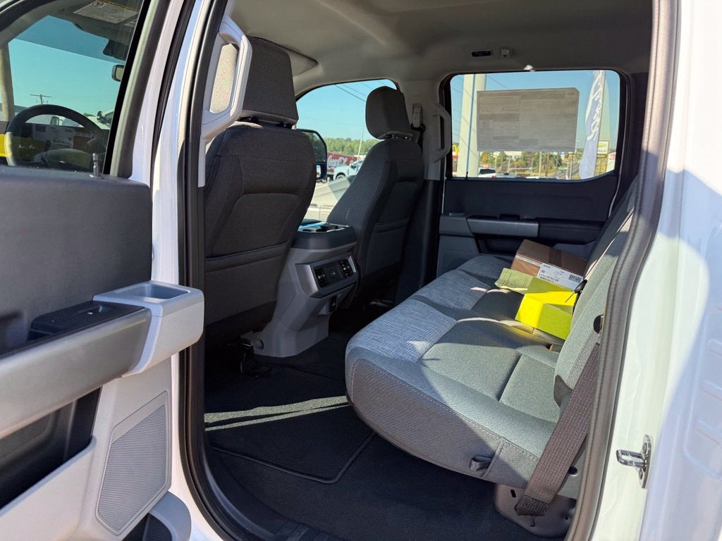 2027 Ford F-250SD XLT