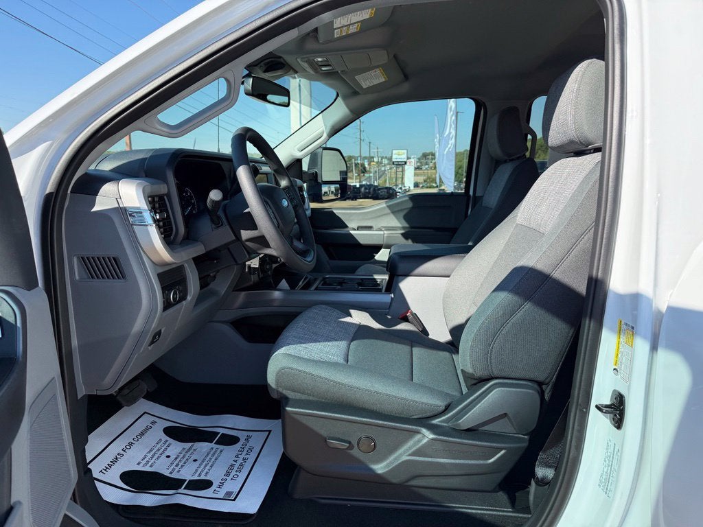 2027 Ford F-250SD XLT