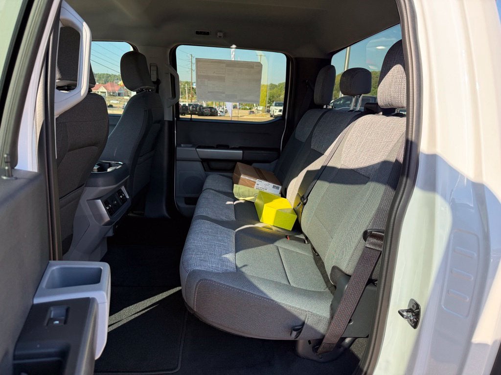 2027 Ford F-250SD XLT