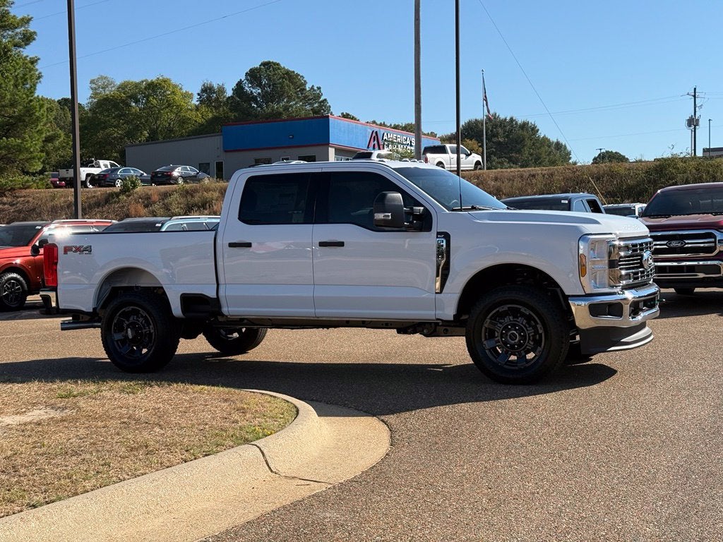 2027 Ford F-250SD XLT
