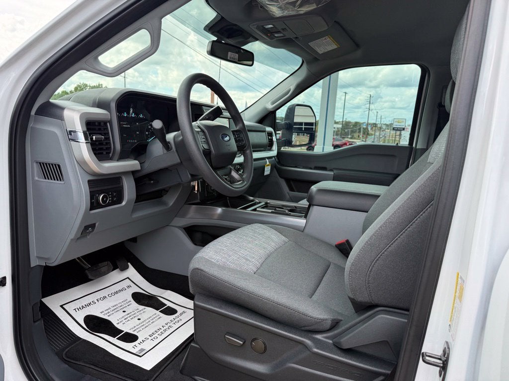 2027 Ford F-250SD XLT