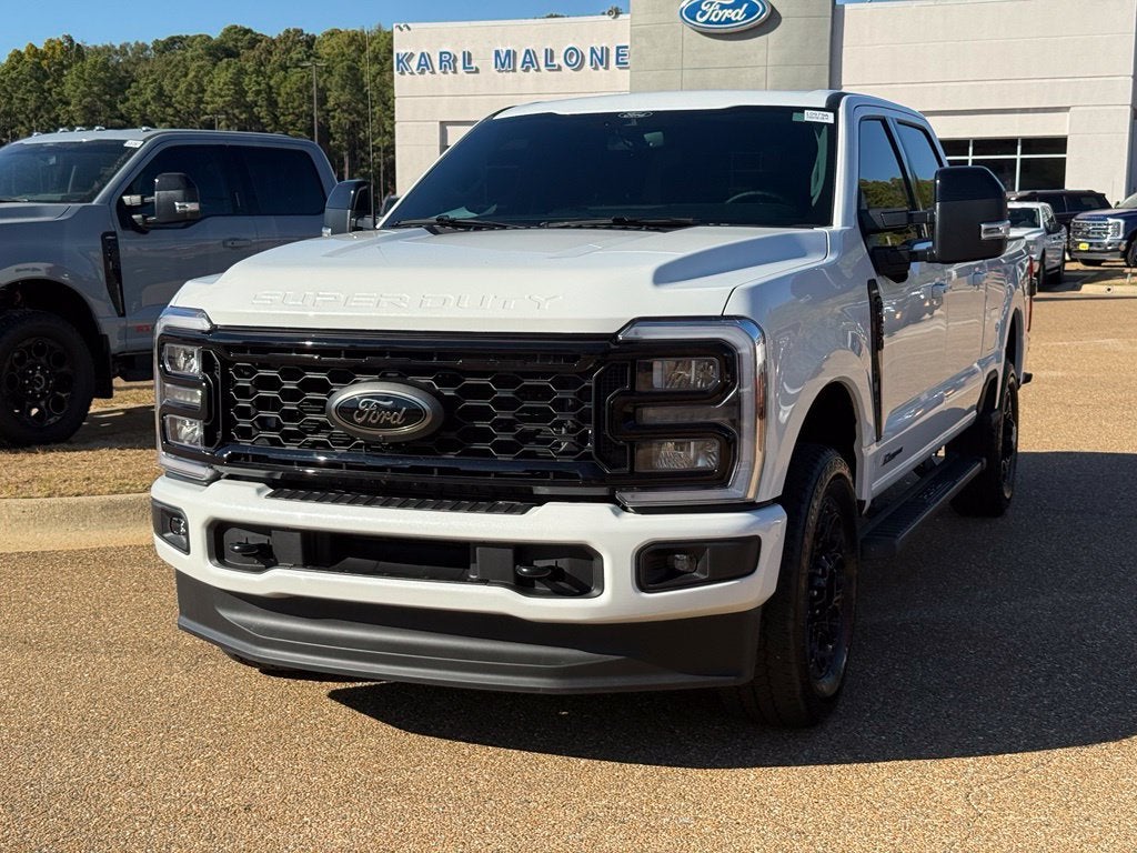 2026 Ford F-350SD Lariat