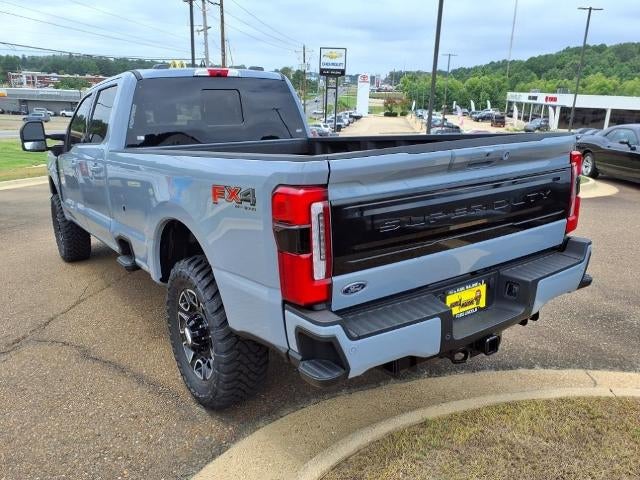 2025 Ford F-350SD Platinum