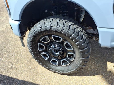 2025 Ford F-350SD Platinum