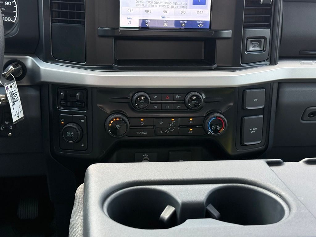 2026 Ford F-350SD XLT DRW