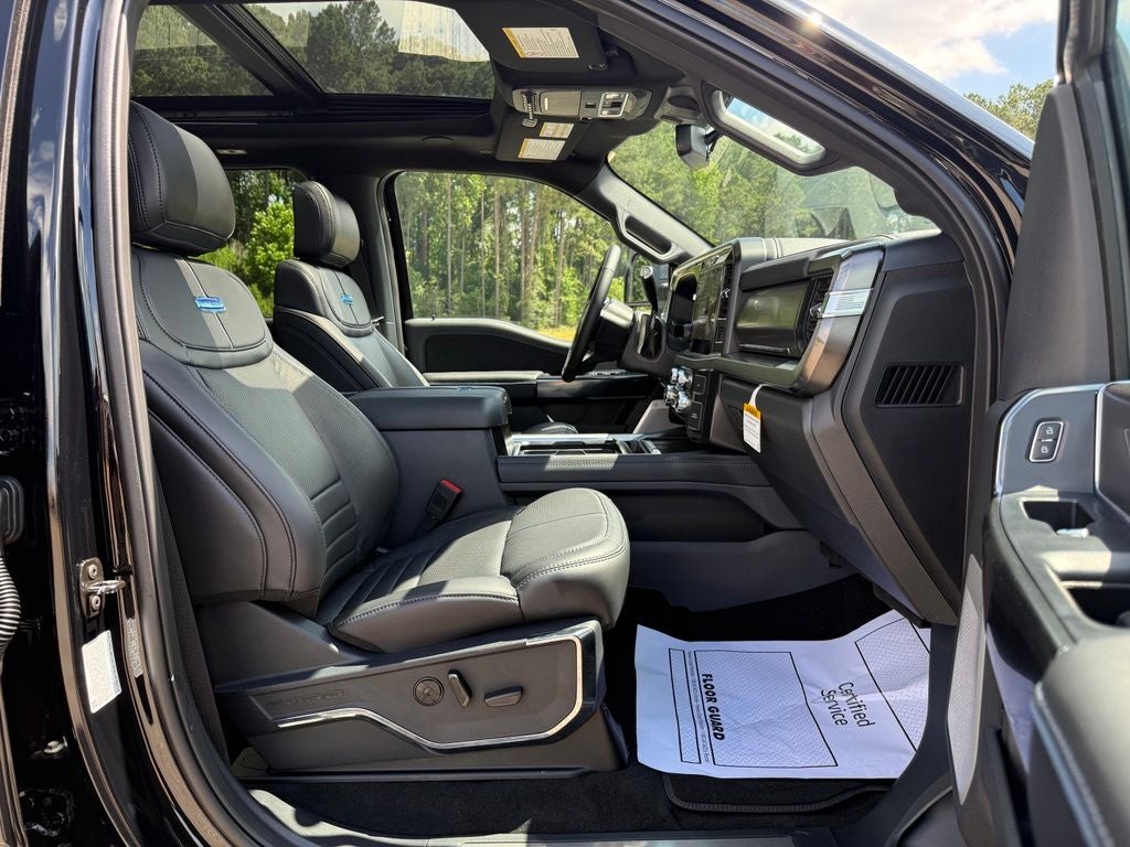 2026 Ford F-350SD Platinum DRW