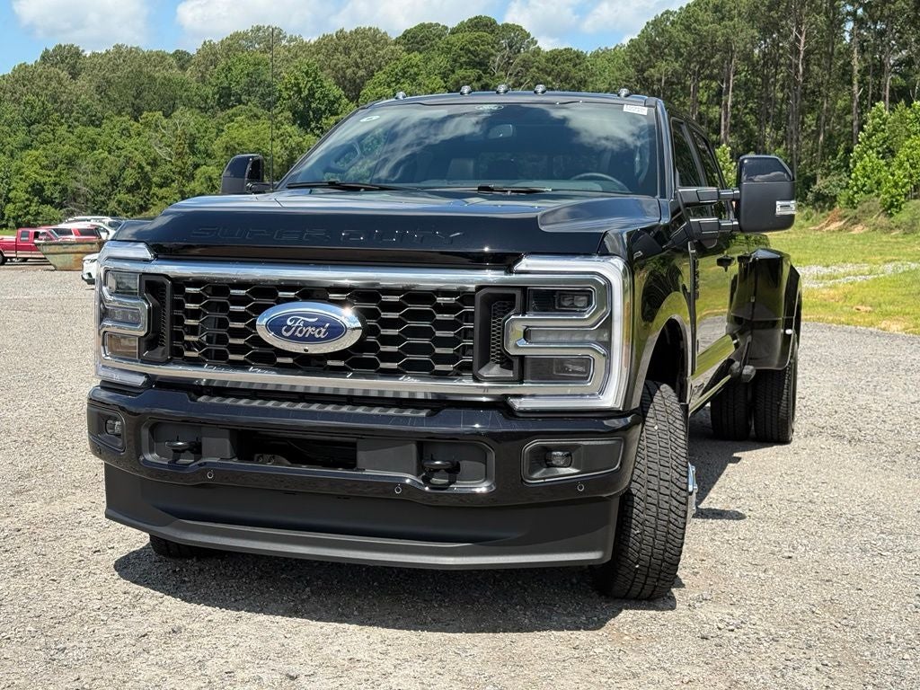 2026 Ford F-350SD Platinum DRW