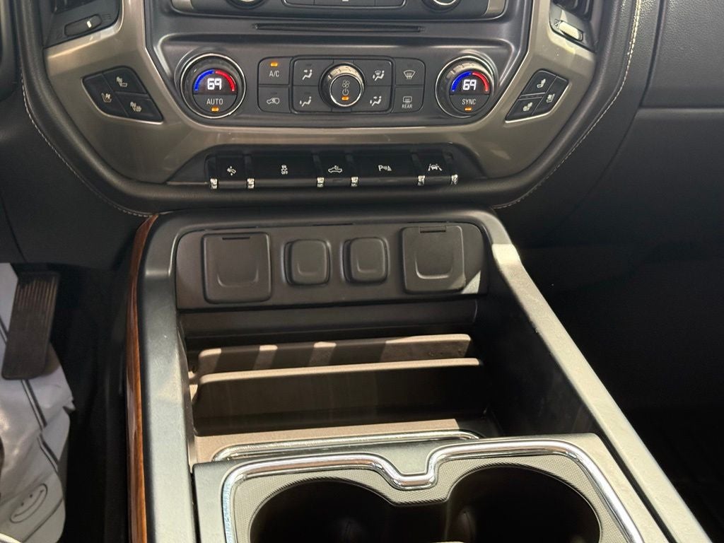 2017 Chevrolet Silverado 1500 High Country