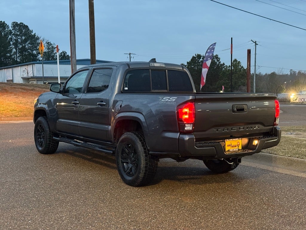 2022 Toyota Tacoma Base