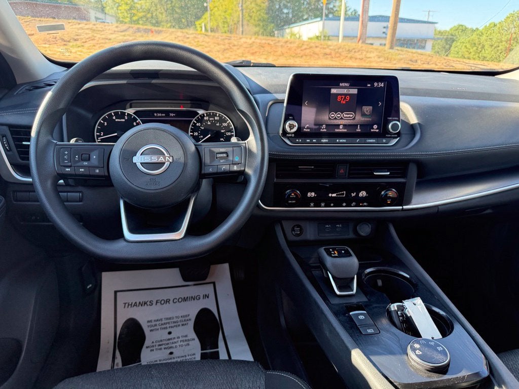 2024 Nissan Rogue SV