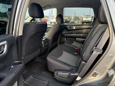 2020 Nissan Pathfinder SV