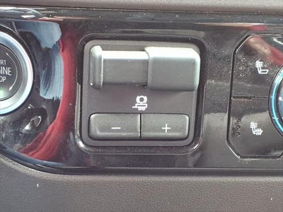 2025 GMC Sierra SLT