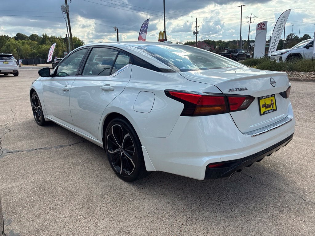 2023 Nissan Altima 2.5 SR