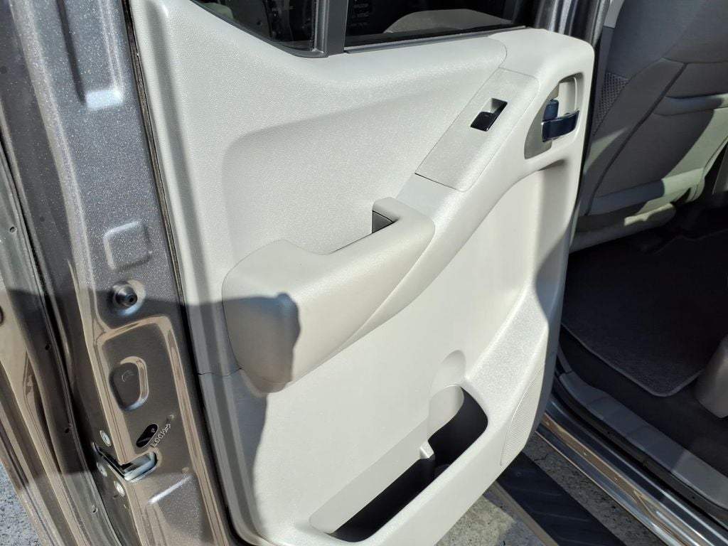 2020 Nissan Frontier SV