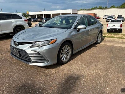 2023 Toyota CAMRY LE