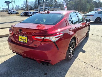 2020 Toyota CAMRY SE
