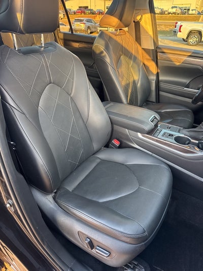 2021 Toyota HIGHLANDER HYBRD Platinum