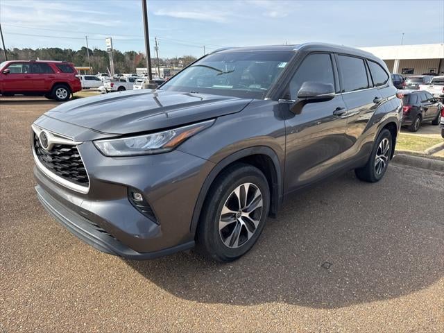 2020 Toyota HIGHLANDER XLE