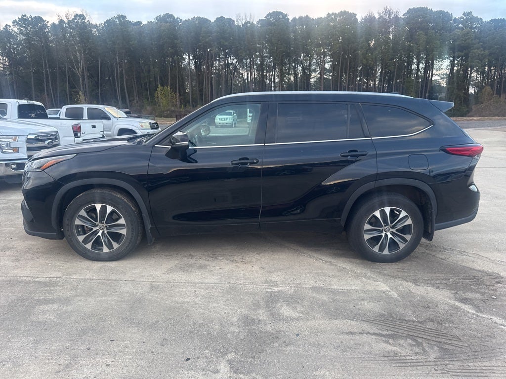 2021 Toyota HIGHLANDER XLE