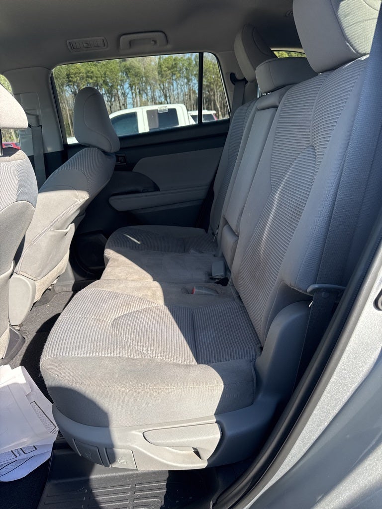 2020 Toyota HIGHLANDER LE