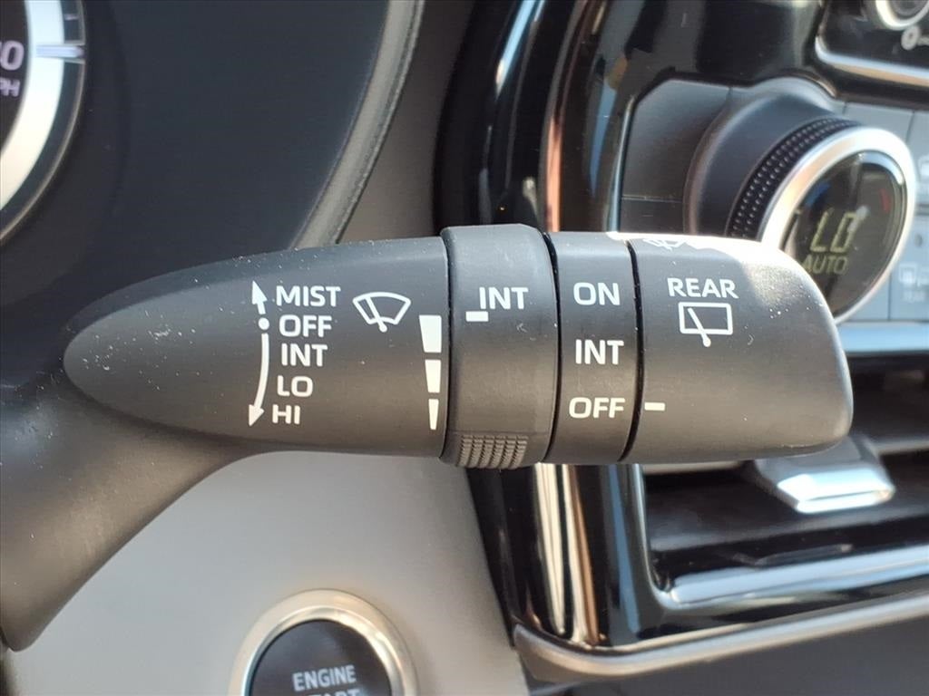 2020 Toyota Highlander LE