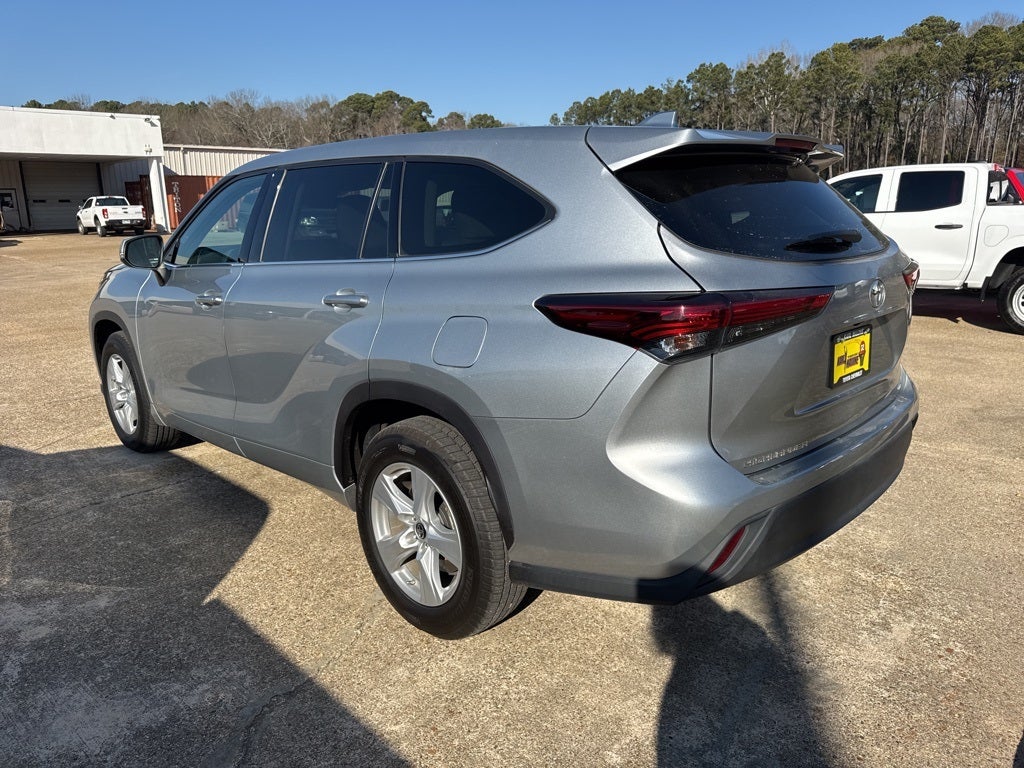 2020 Toyota HIGHLANDER LE