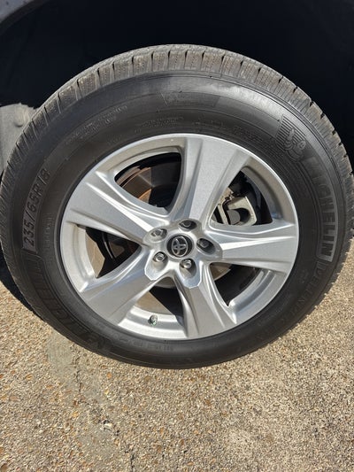 2020 Toyota HIGHLANDER LE