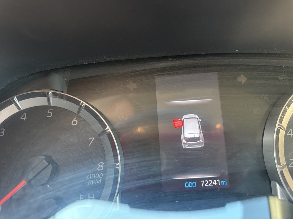 2020 Toyota HIGHLANDER LE