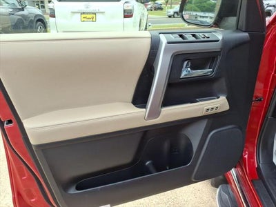 2024 Toyota 4RUNNER Limited