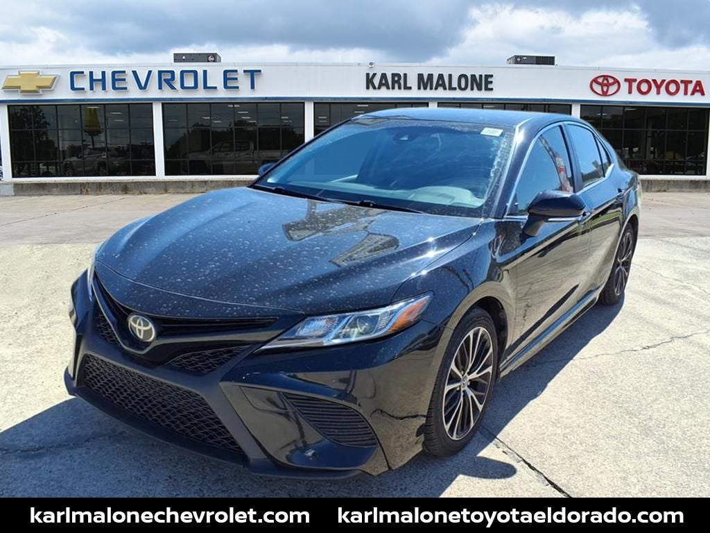 2018 Toyota Camry SE