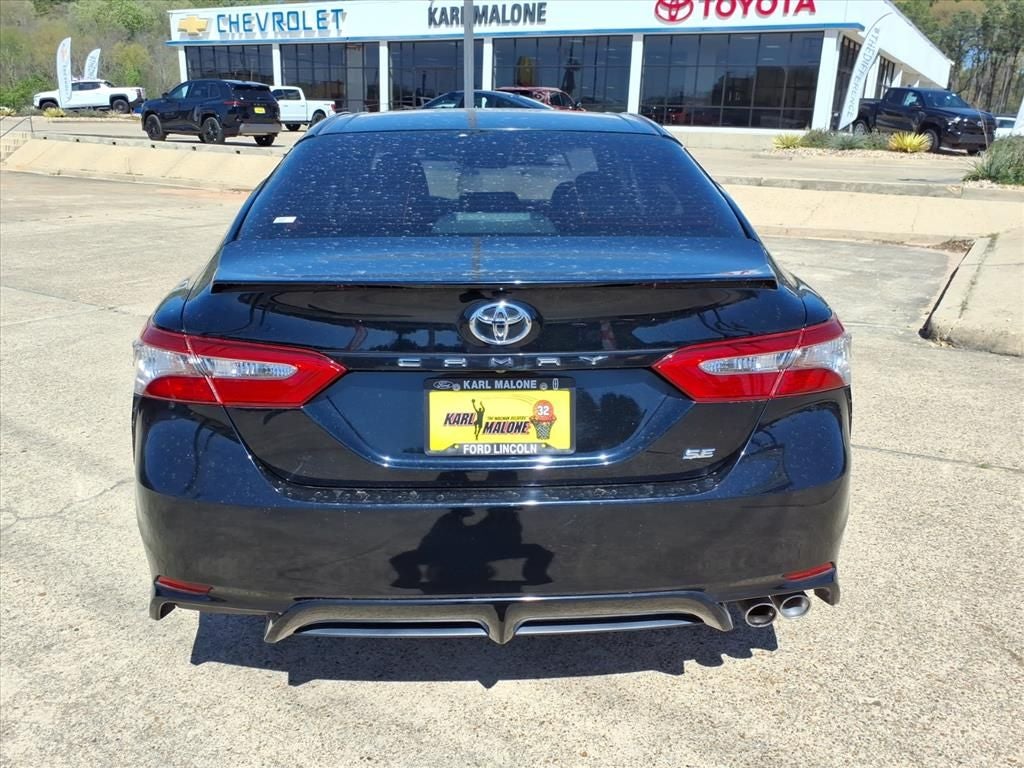 2018 Toyota Camry SE