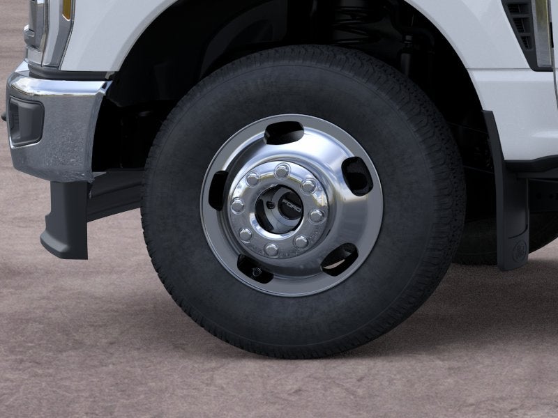 2026 Ford Super Duty F-350® XLT