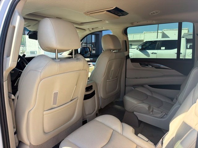2017 Cadillac Escalade ESV Luxury