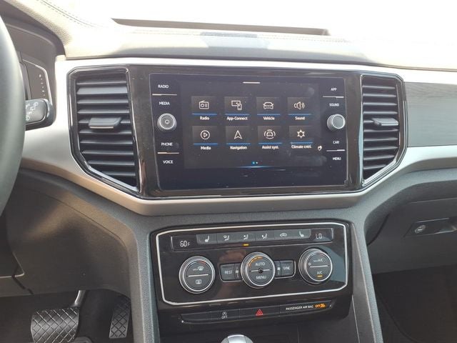 2022 Volkswagen Atlas 2.0T SE w/Technology