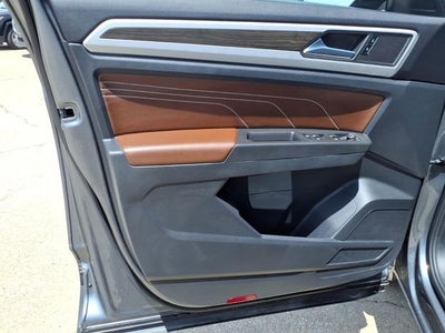 2022 Volkswagen Atlas 2.0T SE w/Technology