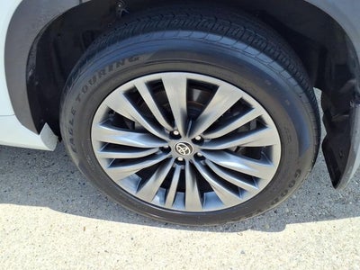 2022 Toyota Highlander Platinum