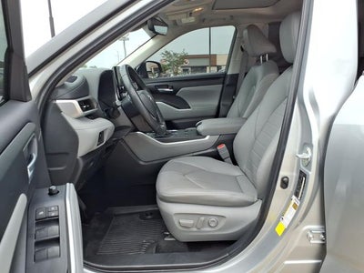 2024 Toyota Highlander XLE