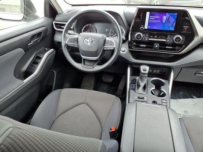 2024 Toyota Highlander LE
