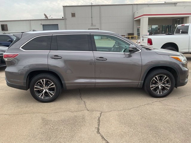 2016 Toyota Highlander XLE V6