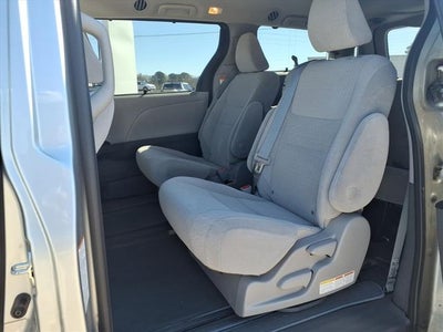 2020 Toyota Sienna LE 8 Passenger